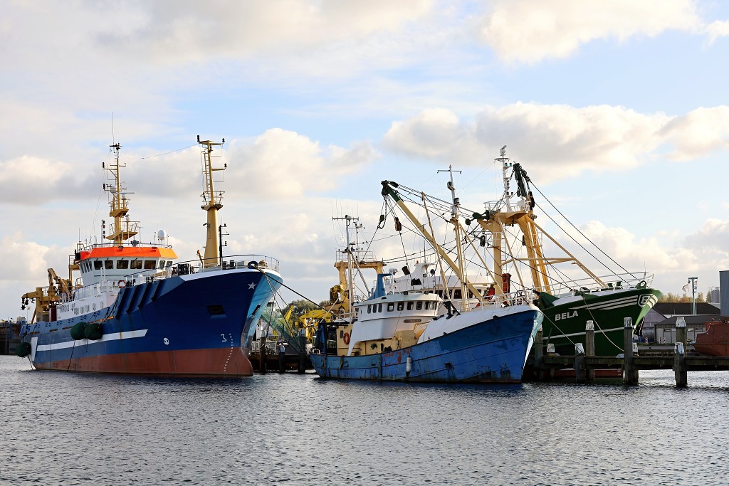 visserij industrie hdr stellendam yerseke kotter viskotter trawler visnet visnetten vloot vis vissen zierikzee
